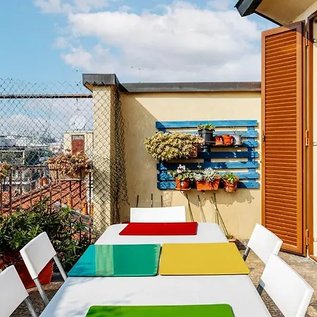 Center Rooftop With Terrace In Porta Romana Daire *